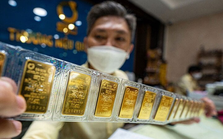 Giá vàng nhẫn tăng vọt sáng 16/5, vượt 77 triệu đồng/lượng