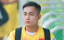 Từng định nghỉ đá bóng vì bị chửi là “tội đồ”, cựu tiền đạo U23 Việt Nam vượt bão dư luận sáng cửa trở lại đội tuyển