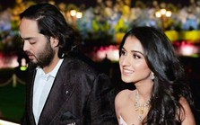 Tiệc cưới 4 ngày trên du thuyền mời 800 khách VIP của con trai tỷ phú giàu nhất Ấn Độ