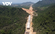 Tháo gỡ khó khăn, rút ngắn tiến độ các dự án cao tốc qua tỉnh Khánh Hòa