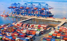 Giá cước container "sốt xình xịch", cổ phiếu công ty sở hữu đội tàu container lớn nhất Việt Nam bùng nổ lên đỉnh 2 năm, lợi nhuận được dự báo hồi phục mạnh
