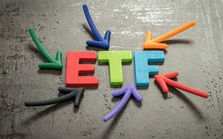 Hai quỹ ETF quy mô 21.000 tỷ đồng dự kiến "gom" mạnh hàng chục triệu cổ phiếu tài chính và bất động sản trong tuần này