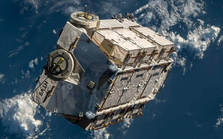 NASA bị kiện vì để rác từ "trên trời" rơi trúng nhà dân