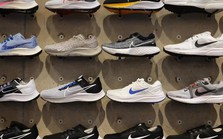 Nike gặp rắc rối lớn: Cả năm doanh số chỉ tăng 1%, bị các thương hiệu non trẻ như Hoka, On vượt mặt