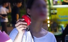 Quận Hoàn Kiếm xác minh đoạn clip người phụ nữ bán 200.000 đồng/kg quả roi cho khách Tây