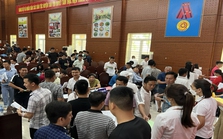 Bất ngờ các phiên đấu giá đất ở Bắc Giang: Có phiên gần 1.000 khách tham gia đấu giá, thu chênh vài chục tỷ đồng 