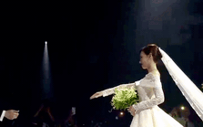 Full clip Midu bước vào lễ đường: Thiếu gia Minh Đạt nhìn vợ nghẹn ngào, lời phát biểu của cô dâu cực xúc động