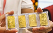 Trung Quốc ngừng mua dự trữ, vàng thế giới lao dốc