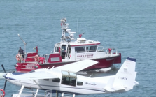 Video tai nạn hi hữu: Thuỷ phi cơ ở Canada cất cánh va chạm với tàu chở khách