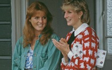 Tình bạn tri kỷ ít người biết giữa 2 chị em dâu hoàng gia Vương phi Diana và mẹ ruột Công chúa Beatrice - Eugenie