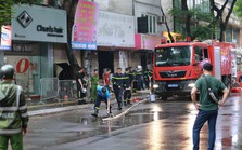 Hà Nội: Cháy cửa hàng đồ chơi trên phố Tô Hiệu lúc rạng sáng, kịp thời cứu cụ bà 92 tuổi