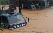 VIDEO: Nước lũ cuồn cuộn đổ về, nhiều nơi ở Hà Giang lại ngập sâu