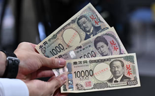 Lần đầu tiên trong 20 năm, Nhật Bản đổi mẫu tiền giấy trong bối cảnh đồng Yên mất 2/3 giá trị so với năm 1995
