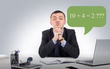 Sếp hỏi: Tại sao 10 + 4 = 2 lại đúng? Chàng thanh niên trả lời đúng 4 từ, lập tức được nhận vào công ty