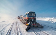 Đâu là tuyến đường sắt gần Bắc Cực nhất?