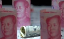 Tham vọng phi đô la hoá của Trung Quốc mạnh mẽ thế nào?: Hơn một nửa giao dịch thương mại được thực hiện bằng Nhân dân tệ, đồng bạc xanh 'thất thế'