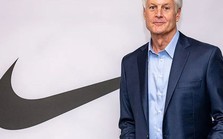 CEO Nike bất ngờ từ chức