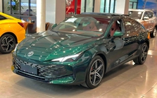 MG7 mới ra mắt đã giảm giá ở đại lý: Còn từ 688 triệu đồng, chung phân khúc Mazda6 nhưng rẻ ngang Mazda3