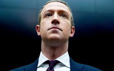 Mark Zuckerberg đang tốn 10.000 USD sản xuất 1 thứ, không còn muốn phụ thuộc vào điện thoại Apple, Google