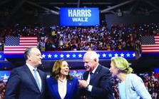 Kamala Harris tìm ra điểm yếu của Donald Trump