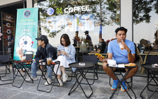 K Coffee của “vua tiêu” Phan Minh Thông mở cửa hàng đầu tiên “view” Hồ Tây - Hà Nội, đánh tiếng cho cuộc chơi lớn từ năm 2025