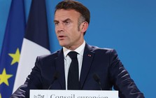 Pháp: Chính phủ sụp đổ, sức ép trút lên Tổng thống Macron