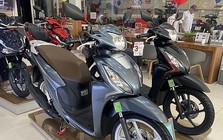 Giá Honda Vision đầu năm 2025: Chênh cả triệu đồng nhưng còn kém xa thời sốt giá