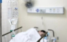 Nạn nhân vụ ngộ độc bánh mì tiếp tục tăng cao, mở rộng điều tra