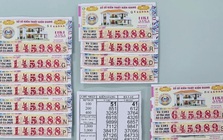 Khách mua vé số rồi tặng lại cho người bán: Cái kết bất ngờ