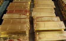 Một quốc gia tại châu Âu đang nắm giữ hơn 520 tấn vàng, dự định "gửi nhờ" ở hai cường quốc