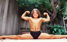 Cậu bé 8 tuổi đã là quái vật thể hình cơ bắp cuồn cuộn, bụng 6 múi sầu riêng, nhìn 20 năm sau mới choáng