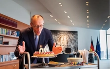 Thủ tướng Đức Friedrich Merz chật vật với lời hứa