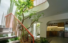 Nhà phố 2,5 tầng tràn ngập ánh sáng tự nhiên