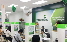 "Ông lớn" Vietcombank tăng lãi suất của hàng loạt dòng thẻ