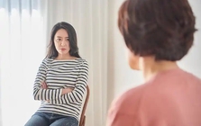 Cụ bà U65 tặng con gái căn nhà 16 tỷ đồng, chưa được 2 tháng dứt khoát kiện con ra tòa: "Tôi có quyền thu hồi tài sản"