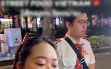 Ăn lạp xưởng nướng đá ở Việt Nam, du khách Thái "phán" đúng 1 câu