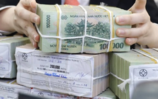 Nhiều ngân hàng giảm lãi suất, tiếp sức khách hàng phục hồi sau bão, lũ