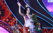 Nữ sinh 2005 giành được vương miện Hoa hậu Du lịch Dân tộc Việt Nam 2025 được nhận xét “gương mặt thanh tú, ánh mắt sáng, phong thái thanh lịch”