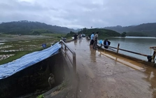 Di dời khẩn cấp 70 hộ dân vì hồ thủy lợi chứa 1,3 triệu m³ nước có nguy cơ vỡ