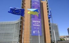 Brussels cảnh báo EU sẽ chịu thiệt hại nếu không khai thác tài sản đóng băng