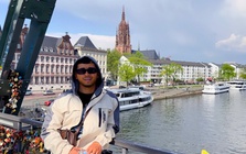 Nam ca sĩ, diễn viên bỏ nghề đi làm travel blogger: 2 năm đi 118 quốc gia, mua nhà xe, cuộc sống viên mãn