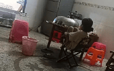 Điều đầu tiên mà trẻ làm khi đi học về quyết định con bạn là "học sinh giỏi" hay "học sinh kém"!