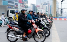 Hình ảnh bất ngờ trên các tuyến phố Hà Nội sau khi 1.837 camera AI chính thức đi vào hoạt động