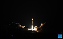 Geely sau 40 năm: từ xưởng linh kiện tủ lạnh đến hệ sinh thái ô tô toàn cầu, phóng cả vệ tinh