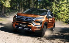 Không phải Toyota, hãng xe Nhật này độc chiếm 2 vị trí top đầu xe xăng bán chạy nhất Việt Nam