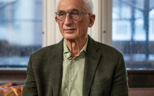 Cụ ông bị lừa chuyển khoản 2,2 tỷ đồng sau khi tải một ứng dụng