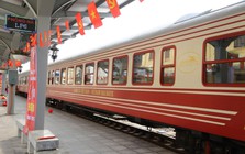 Tàu sang chảnh '5 sao' Hà Nội - Hải Phòng đem về bao nhiêu tiền cho Công ty Vận tải Đường sắt sau 7 tháng đi vào hoạt động?