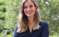 Đây là cô gái vừa vượt mặt Taylor Swift