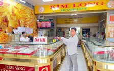 Bỏ 2 triệu đồng mua vàng giả rồi mang cầm cố lấy 165 triệu đồng