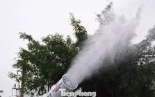 Hà Nội có thêm các xe 'pháo xa sương mù' dập bụi mịn